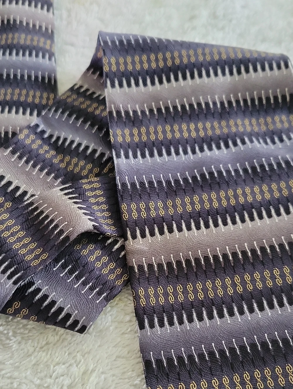 Bergamo New York Men's Patterned Black and Gray Hand Made Silk Tie .